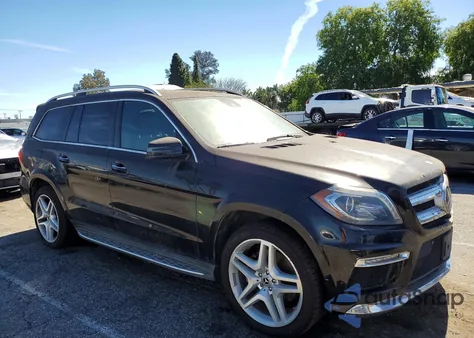 2013 Mercedes-Benz Gl 550 4Matic z USA, uszkodzony, nr VIN 4JGDF7DEXDA183353